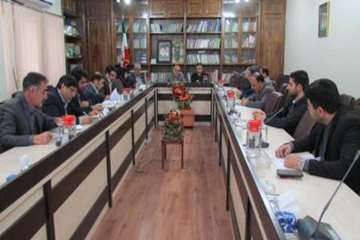 جلسه برگزار شده در استانداری