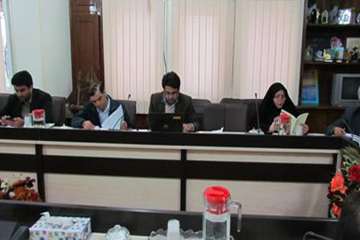 جلسه برگزار شده در استانداری