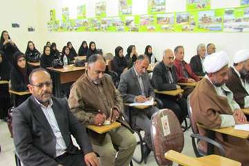 برگزاری دوره آموزشی بیماریهای مشترک انسان و دام ویژه بانوان در هفتگل