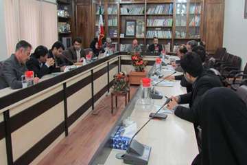 جلسه برگزار شده در استانداری