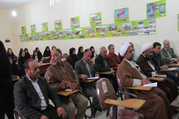 برگزاری دوره آموزشی بیماریهای مشترک انسان و دام ویژه بانوان در هفتگل