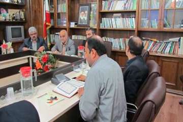 جلسه برگزار شده در استانداری