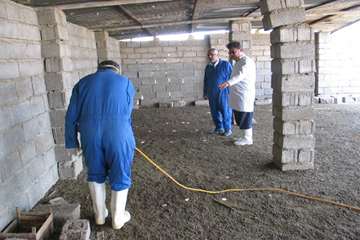 سمپاشي اماكن دامي شهرستان رامهرمز