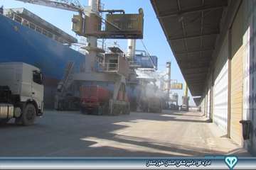 بازدید از انبارهای بند امام خمینی(ره)