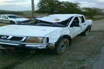 نجات نیروهای دامپزشکی گرفتار در سیلاب اندیکا 