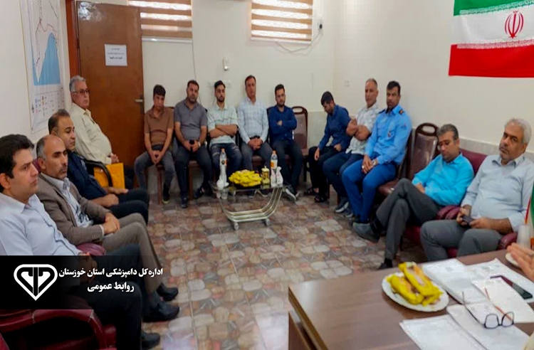 آشنایی بهره برداران و پرورش دهندگان میگوی شهرستان هندیجان با اصول بهداشتی پرورش