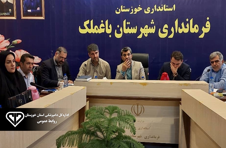 برگزاری جلسه فرماندار و دادستان شهرستان باغملک با قصابان در خصوص الزام رعایت ضوابط بهداشتی و عدم کشتار غیر مجاز دام