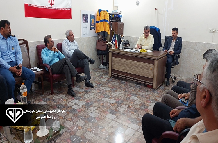 جلسه هماهنگی و تبیین الزامات بهداشتی پرورش میگو در سال زراعی 1404 در شهرستان هندیجان